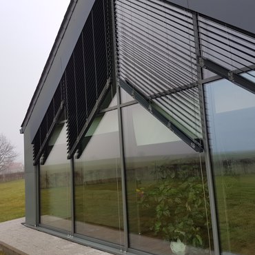 Inspirace Sloped Exterior Blind Cetta 80F TE
